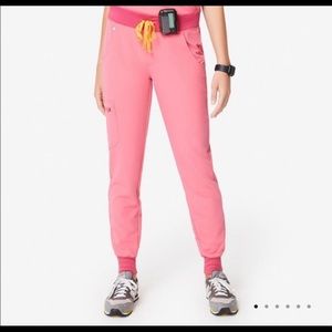 Figs neon pink limited edition scrubs XXS/XXSP